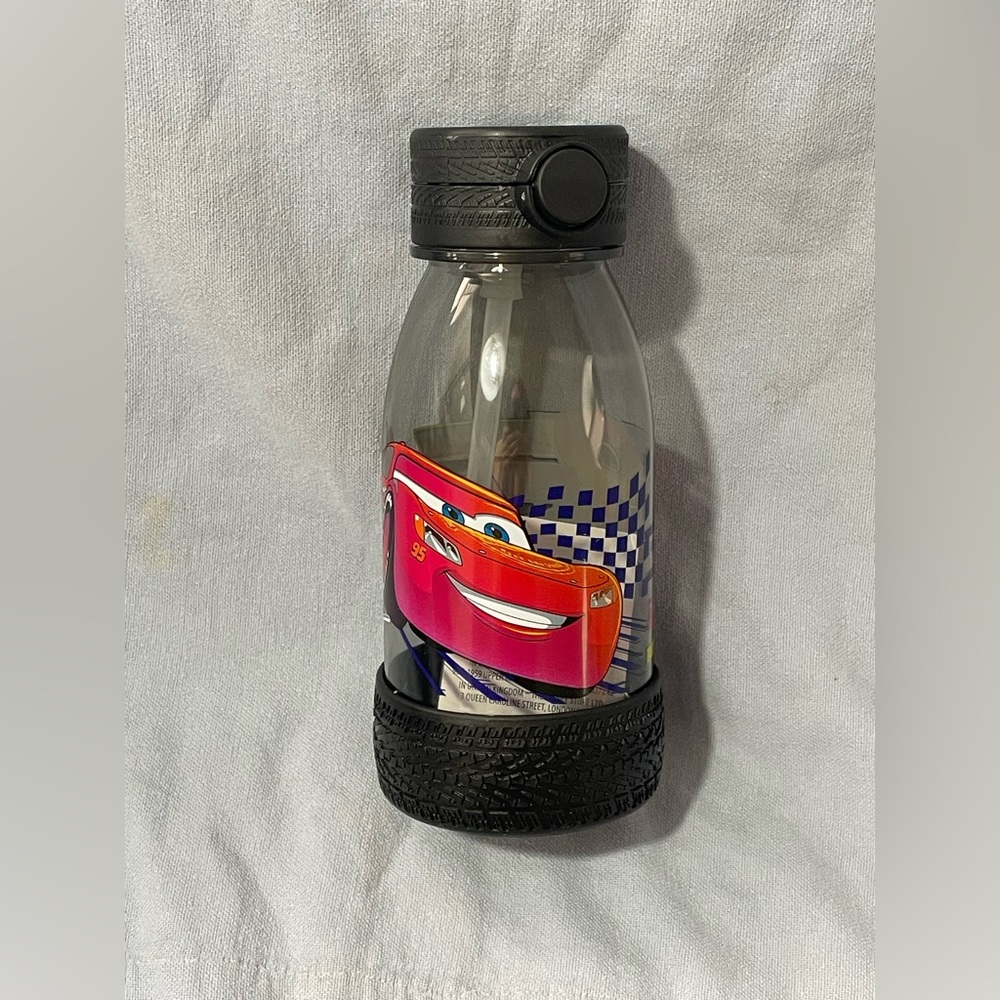 NEW Disney‎ Parks 12.8oz Tires Plastic Water Bottle w/ Straw - Lightning McQueen